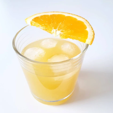 Amaretto Fizz