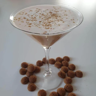 Peppernut Martini